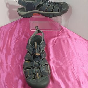 Keen Men’s Waterproof Newport Sandals Size 11.5 Gray/Orange